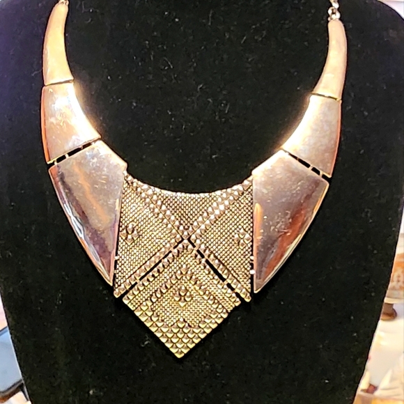 Silvertone Collar Statement Necklace - Picture 1 of 8